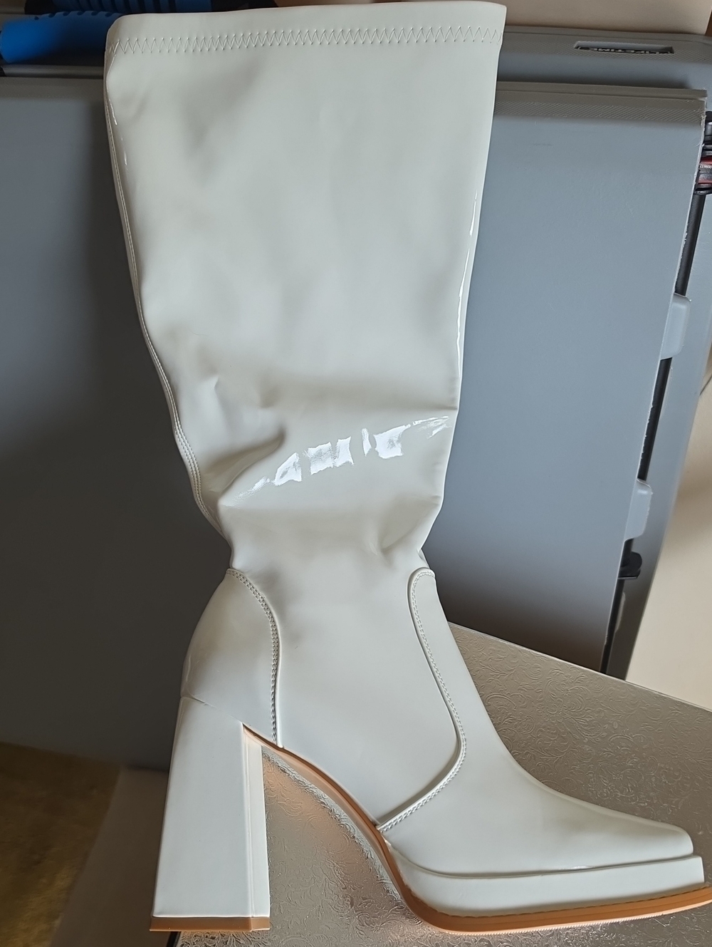 Women's White Knee-High Block Heel Boot